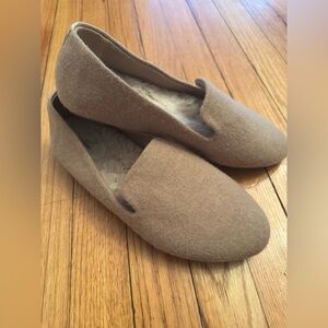 Birdies - The Starling Oatmeal Faux Fur 9.5 NWOT